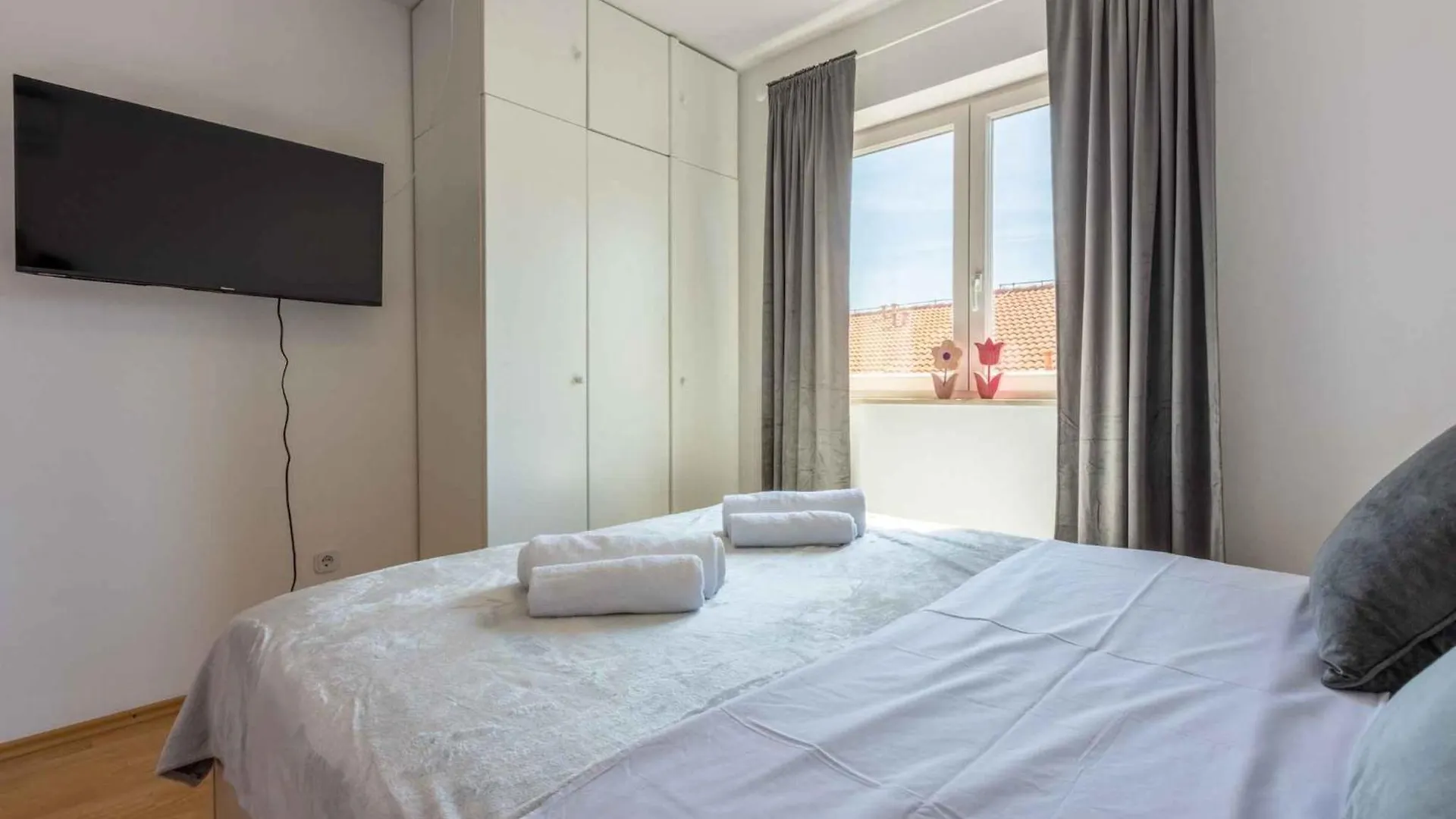 Apartment In Selce 42955