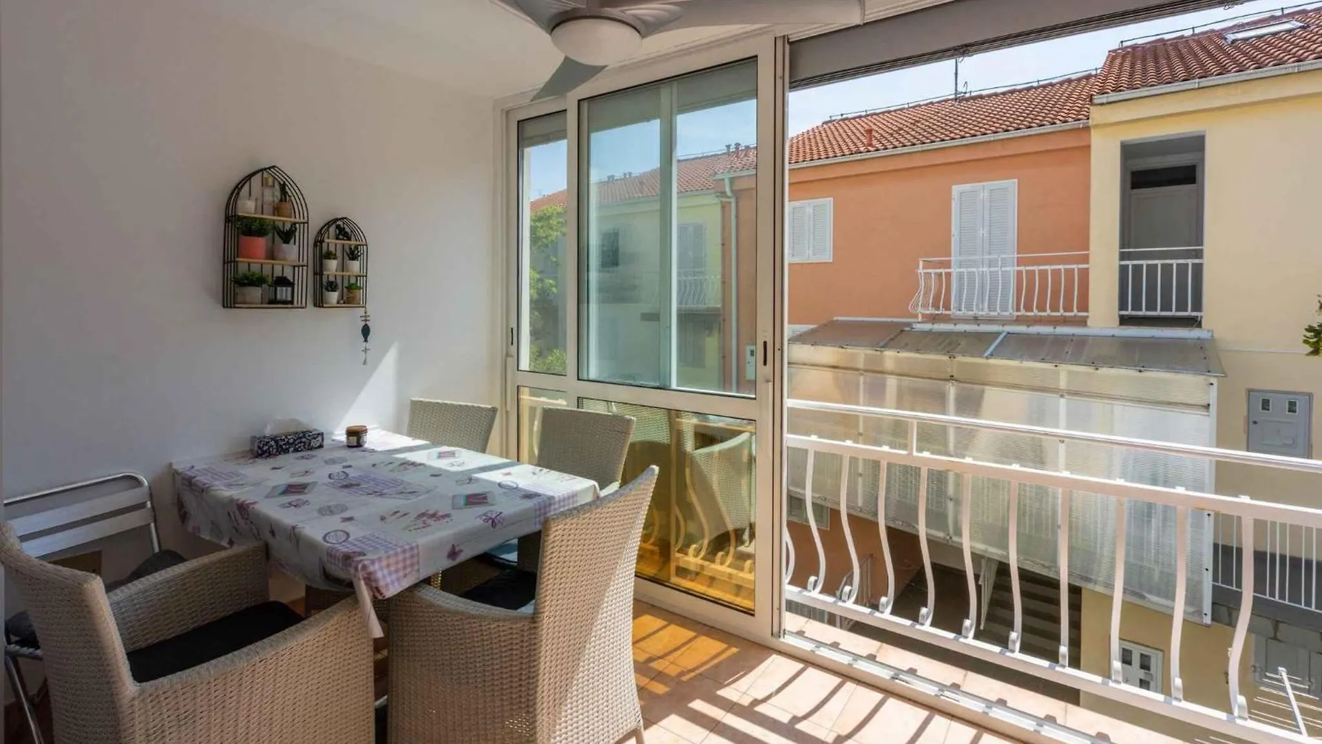 Apartment In Selce 42955