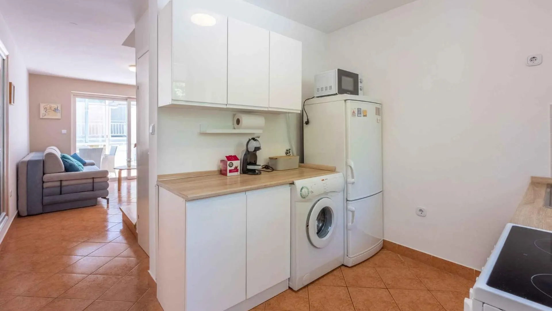 Apartment In Selce 42955